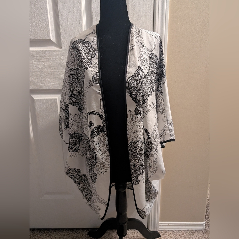 Chico's Monochrome Paisley Wrap